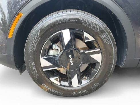 Used 2026 Kia Sportage LX FWD image 28