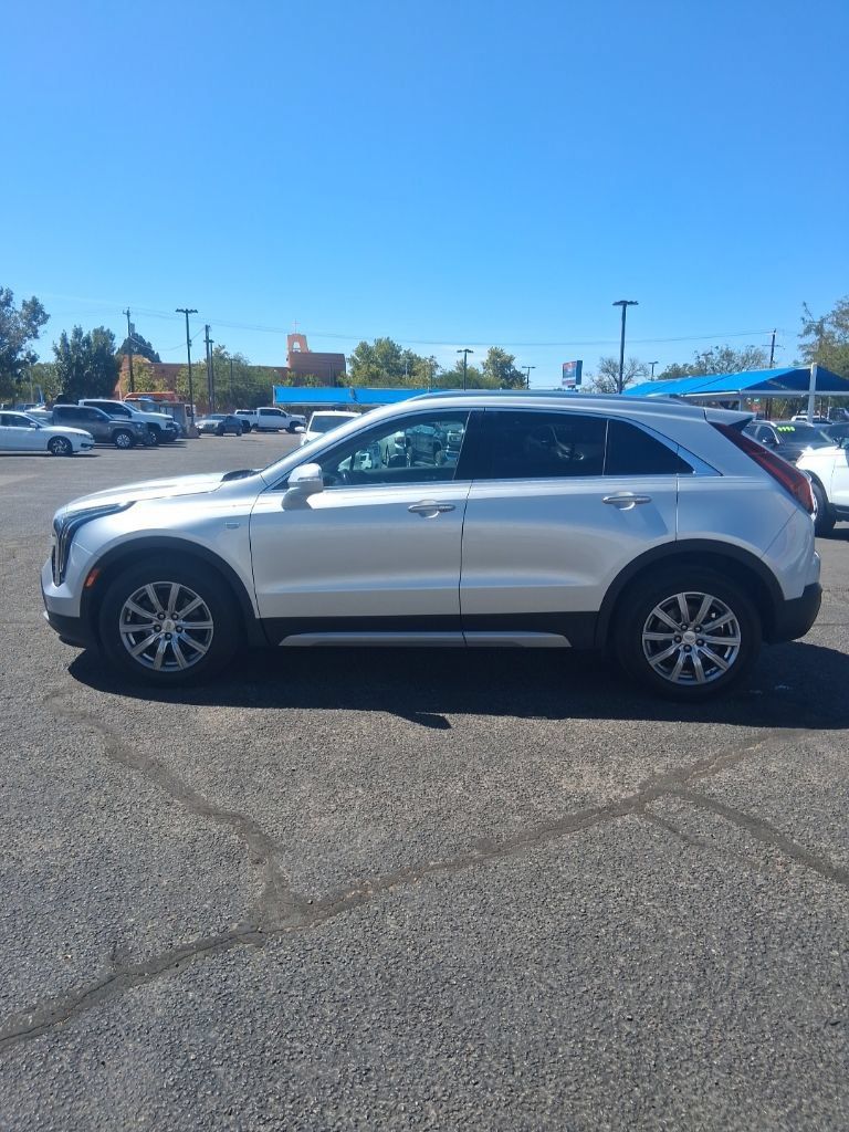 Used 2019 Cadillac XT4 Premium Luxury FWD image 4