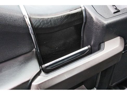 Used 2020 Ford F150 Platinum w/ Equipment Group 701A Luxury image 21