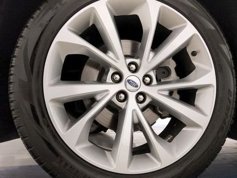 Certified 2022 Ford Explorer Platinum w/ Equipment Group 601A image 8