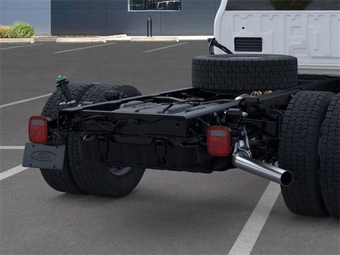 New 2025 Ford F550 XL image 21