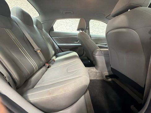 Certified 2023 Hyundai Elantra SEL w/ Convenience Package FWD image 12