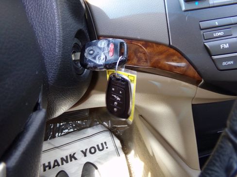 Used 2009 Honda Accord EX-L image 57