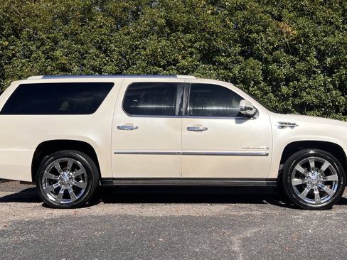 Used 2009 Cadillac Escalade ESV 2WD image 10