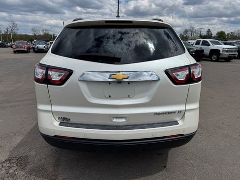 Used 2014 Chevrolet Traverse LT FWD image 4