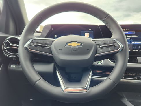 New 2026 Chevrolet Equinox LT FWD image 15