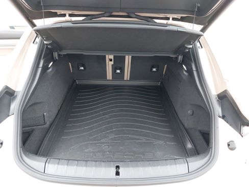 Used 2023 Porsche Taycan 4 Cross Turismo image 14