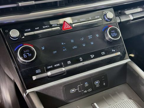 Used 2025 Hyundai Santa Fe XRT AWD/4WD image 17