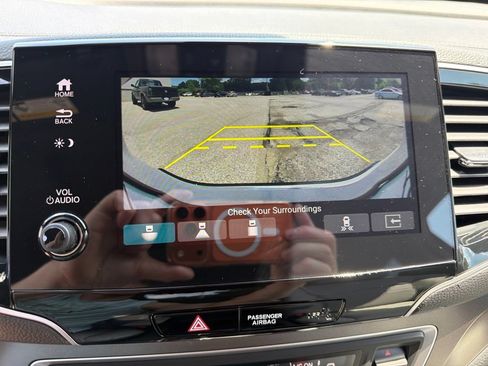 Used 2023 Honda Passport EX-L image 17