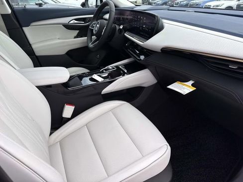 New 2026 Buick Envision Avenir image 17