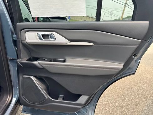 New 2026 Ford Explorer Active w/ Active Comfort Package AWD/4WD image 32