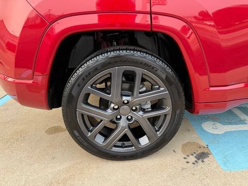 Used 2024 Jeep Compass Limited w/ High Altitude Package AWD/4WD image 6