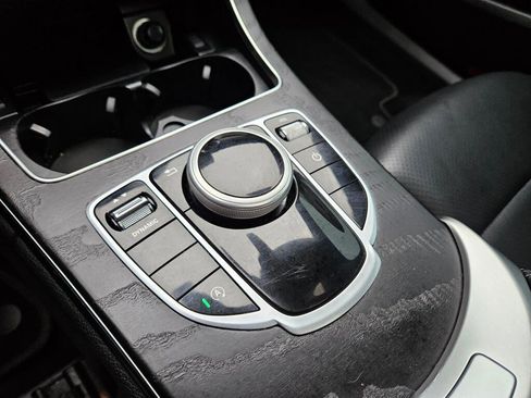 Used 2018 Mercedes-Benz C 300 4MATIC Sedan image 29
