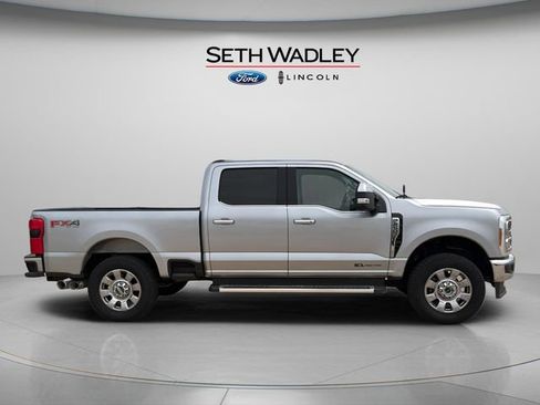 Used 2023 Ford F250 Lariat w/ Chrome Package AWD/4WD image 8