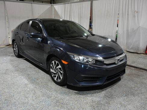 Used 2016 Honda Civic EX image 3