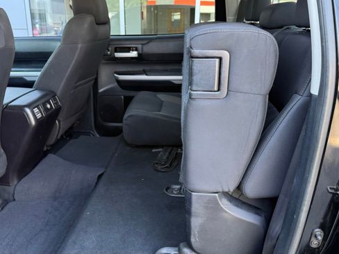 Used 2014 Toyota Tundra SR5 w/ SR5 Upgrade Package image 28