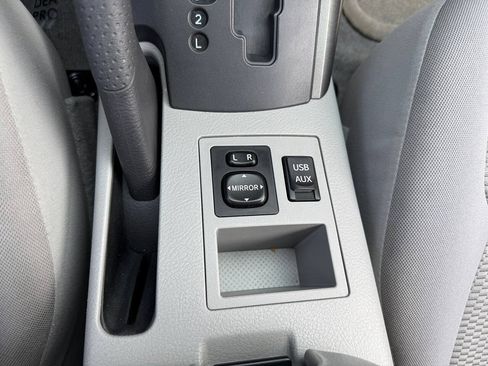 Used 2012 Toyota RAV4 4WD w/ Upgrade Value Pkg image 95