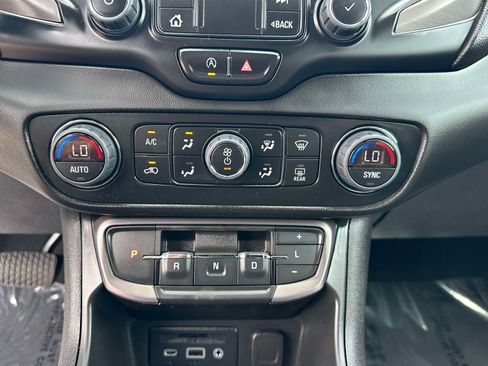 Used 2022 GMC Terrain AT4 w/ Infotainment Package II AWD/4WD image 12