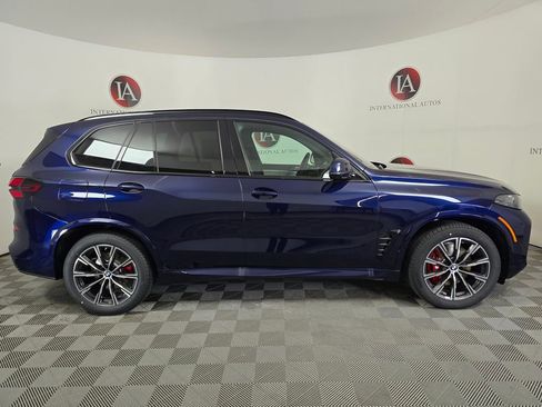 New 2026 BMW X5 xDrive40i w/ M Sport Package AWD/4WD image 3
