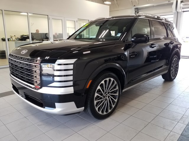 Certified 2026 Hyundai Palisade Calligraphy AWD/4WD image 2