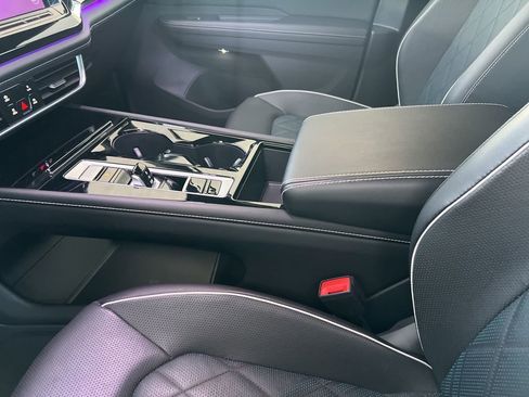 Certified 2024 Volkswagen Atlas Cross Sport SEL Premium R-Line image 37