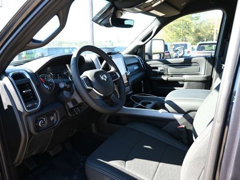 New 2025 RAM 2500 Lone Star AWD/4WD image 11