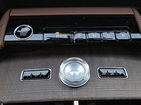 New 2026 Lincoln Navigator Reserve AWD/4WD image 13