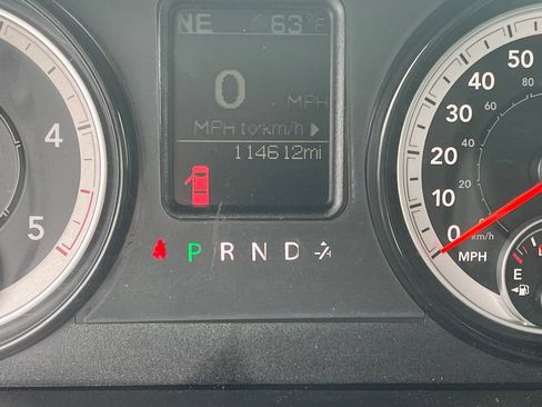 Used 2018 RAM 1500 Classic SLT AWD/4WD image 17