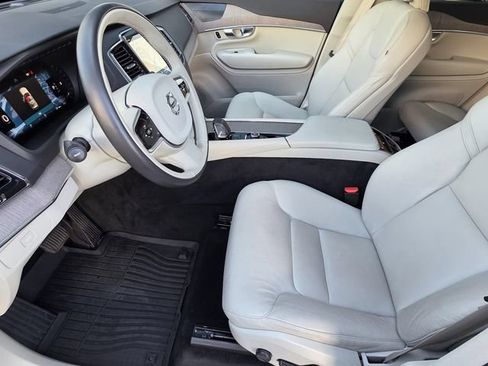 Used 2023 Volvo XC90 B6 Plus w/ Protection Package Premier AWD/4WD image 6