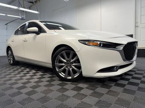 Used 2021 MAZDA MAZDA3 s FWD image 1
