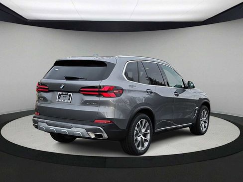 New 2026 BMW X5 xDrive40i w/ Premium Package image 8