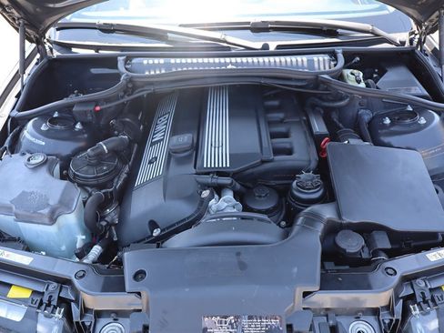 Used 2004 BMW 325Ci Convertible RWD image 34