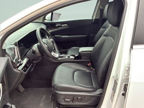 Used 2024 Kia Sportage EX FWD image 12
