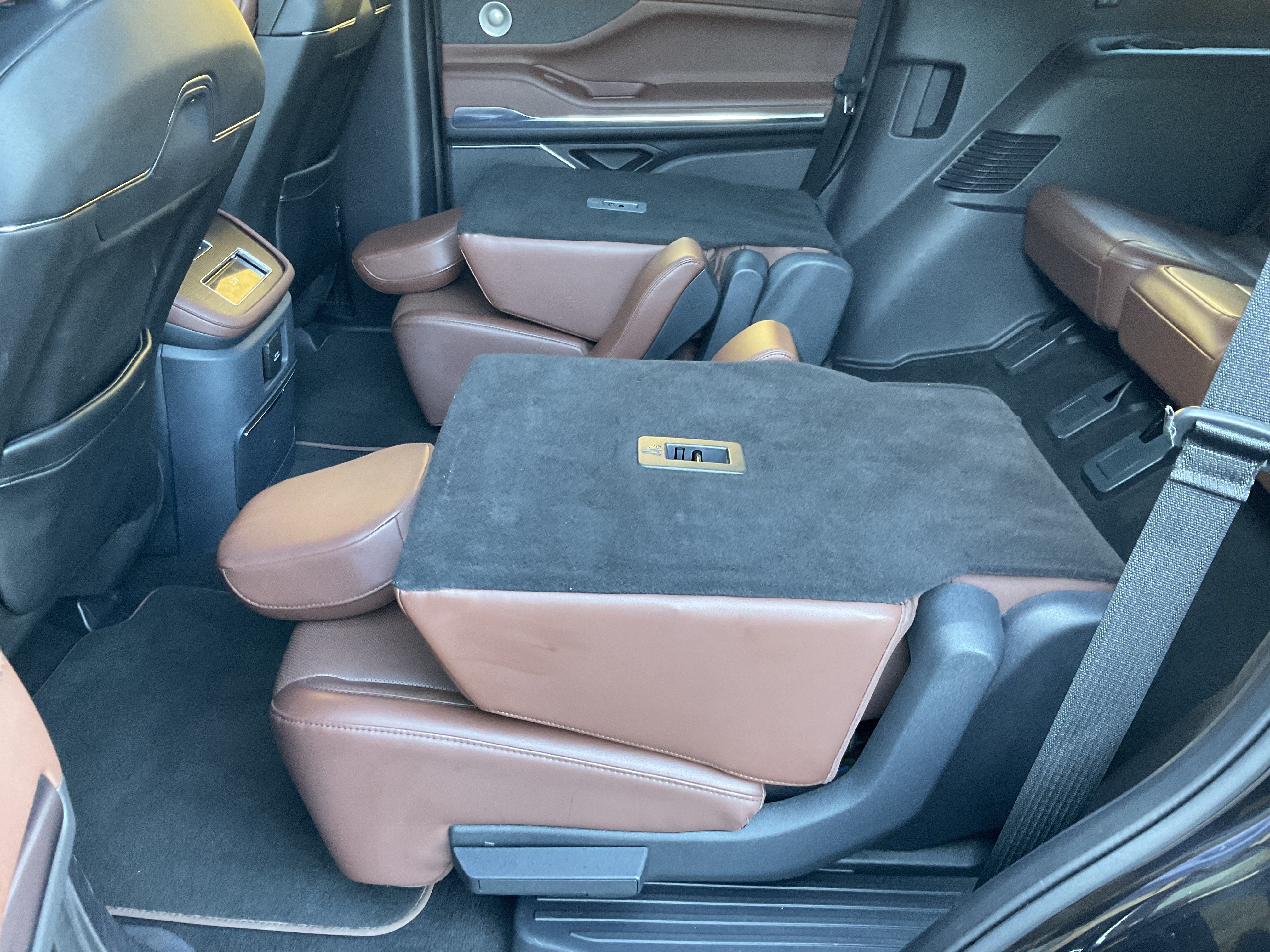 Used 2025 Lincoln Navigator Reserve AWD/4WD image 40
