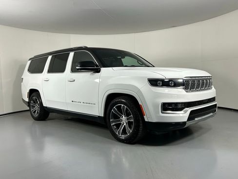Used 2024 Jeep Grand Wagoneer L 4WD image 1