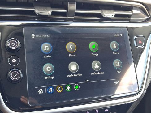 Used 2023 Chevrolet Bolt EUV LT w/ Comfort Package FWD image 16