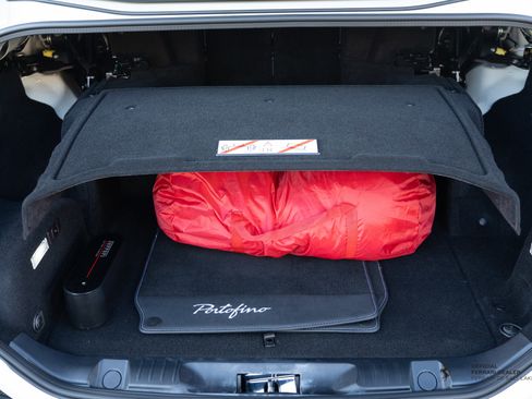 Certified 2020 Ferrari Portofino image 11