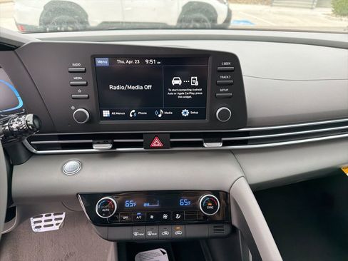 New 2026 Hyundai Elantra Sport FWD image 21
