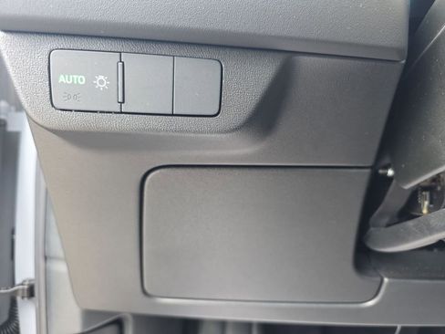 Used 2023 Audi Q4 e-tron Premium Plus image 38