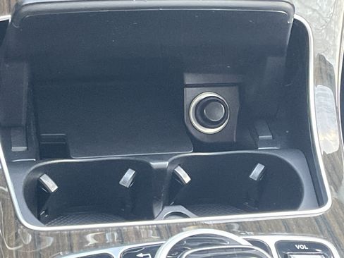 Used 2015 Mercedes-Benz C 300 4MATIC Sedan image 31