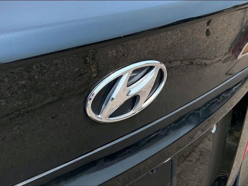 Used 2016 Hyundai Accent SE w/ Option Group 02 FWD image 29