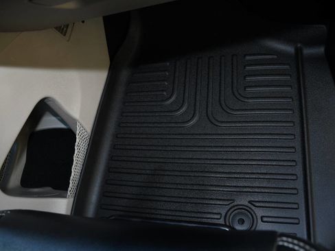 Used 2019 Dodge Grand Caravan SXT image 29