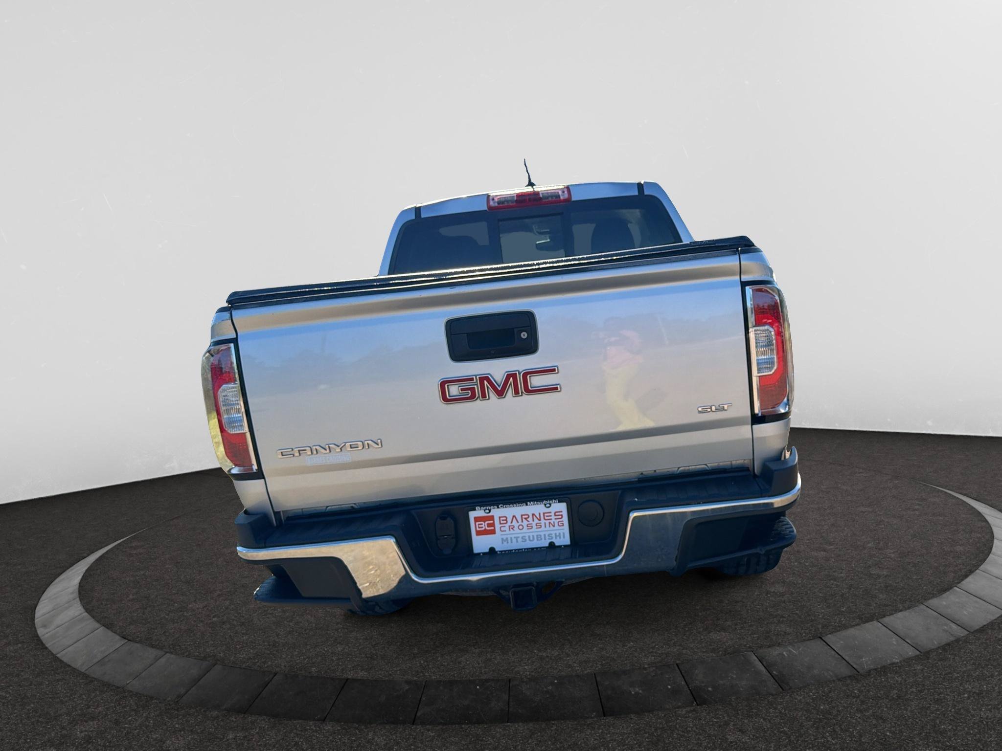 Used 2016 GMC Canyon SLT w/ Driver Alert Package AWD/4WD image 5
