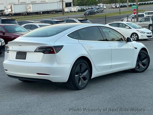 Used 2019 Tesla Model 3 Standard Range Plus image 30