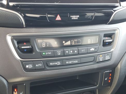 Certified 2025 Honda Ridgeline RTL image 24