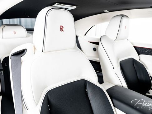 Used 2024 Rolls-Royce Spectre w/ Spectre Launch Package image 43