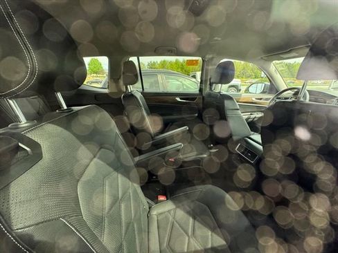 Used 2024 Volkswagen Atlas SE image 4