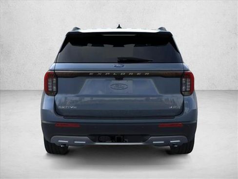 New 2026 Ford Explorer Active w/ Active Comfort Package AWD/4WD image 5