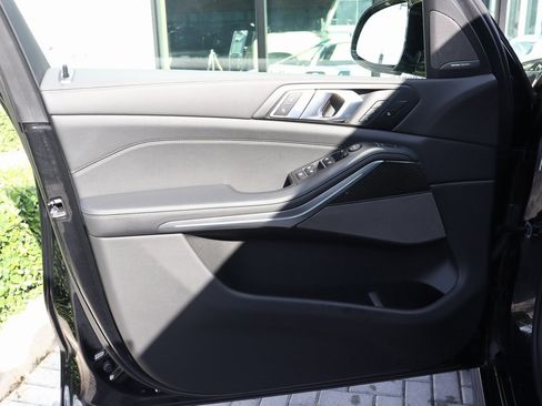 Used 2026 BMW X5 M60i image 13