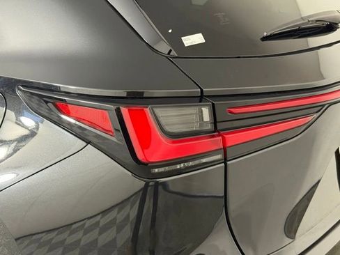 Used 2023 Lexus NX 250 FWD w/ Towing Package (2000 Lbs) image 13